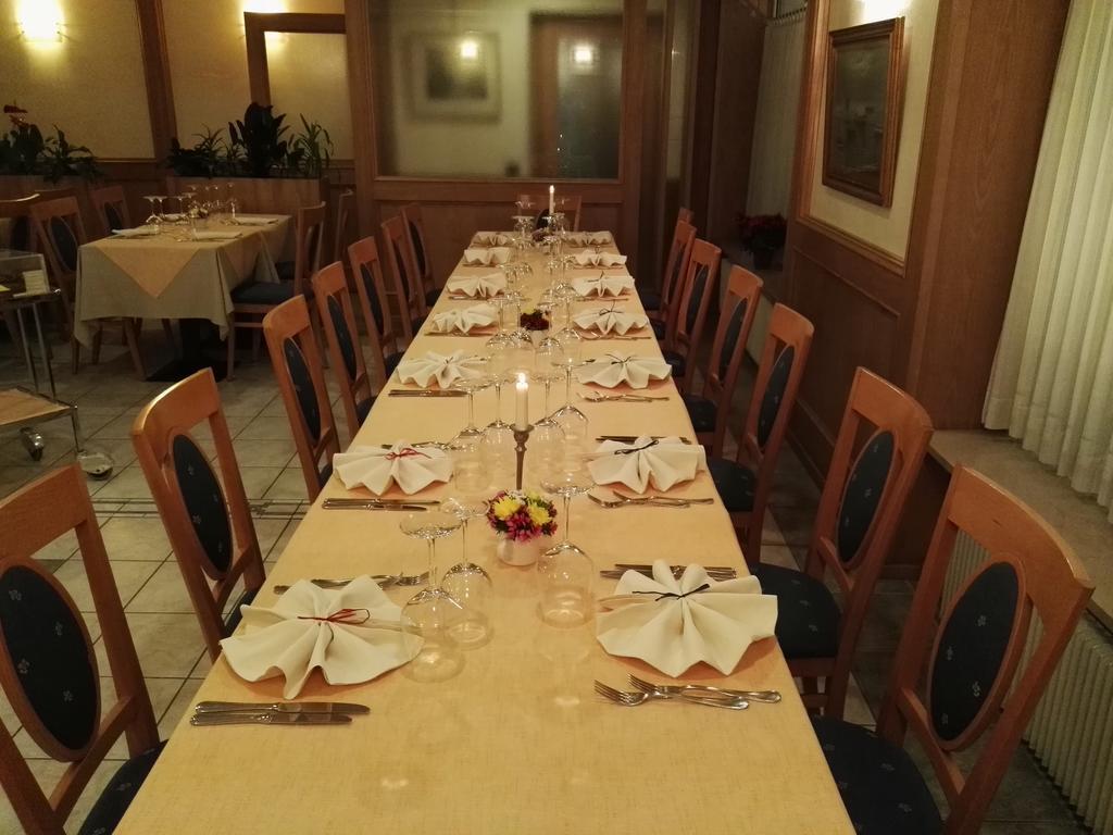 Hotel Ristorante Sagittario Feltre Exterior foto